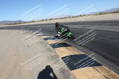 media/Dec-01-2025-Moto Forza (Mon) [[2daa91e15f]]/2-Intermediate Group/Session 4 (Turn 10 Inside)/